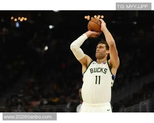 保罗助攻表现出色大洛三分精准记者称二人依然具备首发实力