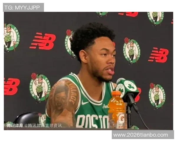 安芬尼西蒙斯谈与马祖拉的默契建立过程及其对球队磨合的积极影响