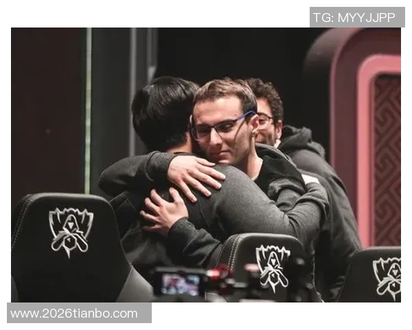 克尼佩尔称赞大个子挡拆表现出色现象级发挥令人惊叹 克尼佩尔称赞大个子挡拆表现出色现象级发挥令人惊叹